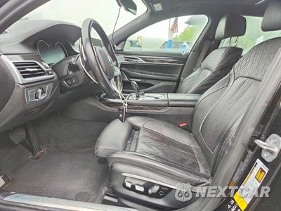 Zdjęcie 7 z 12 samochodu: 2017 BMW 750 XI VIN:WBA7F2C33HG423265 - miniatura