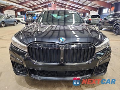 Piąte zdjęcie samochodu w środku: 2021 BMW 750 XI VIN:WBA7U2C07MCF68499 - miniatura