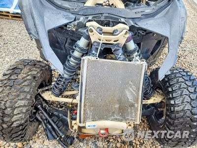 Zdjęcie 7 z 10 samochodu: 2023 CAN-AM MAVERICK X3 X RC 64 TURBO RR VIN:3JBVPAV48PE000271 - miniatura