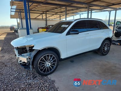 2017 MERCEDES-BENZ GLC 300 WDC0G4JB0HF174382 - główne zdjęcie licytacji z USA - miniatura