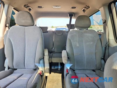 Zdjęcie 10 z 14 samochodu: 2014 KIA SEDONA LX VIN:KNDMG4C78E6538754 - miniatura