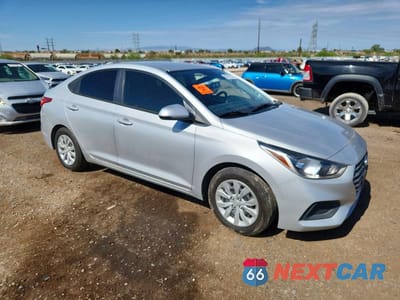 Czwarte zdjęcie samochodu z boku: 2021 HYUNDAI ACCENT SE VIN:3KPC24A66ME131769 - miniatura