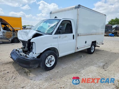 2022 GMC SAVANA BOX TRUCK 1GD07RFP8N1165179 - główne zdjęcie licytacji z USA - miniatura