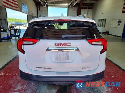 Zdjęcie 6 z 13 samochodu: 2022 GMC TERRAIN SLE VIN:3GKALTEV8NL145450 - miniatura