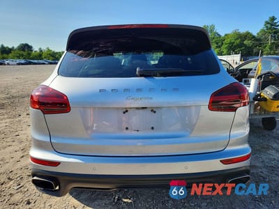 Zdjęcie 6 z 13 samochodu: 2018 PORSCHE CAYENNE VIN:WP1AA2A21JKA05113 - miniatura
