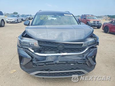 Piąte zdjęcie samochodu w środku: 2023 VOLKSWAGEN TAOS SE VIN:3VVEX7B21PM368074 - miniatura