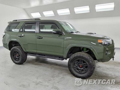 Czwarte zdjęcie samochodu z boku: 2022 TOYOTA 4RUNNER TRD OFF-ROAD PREMIUM VIN:JTERU5JRXN6069266 - miniatura