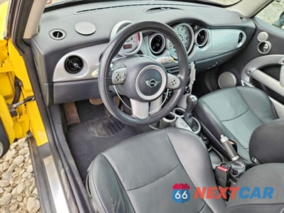 Zdjęcie 8 z 12 samochodu: 2005 MINI COOPER VIN:WMWRC33555TJ72759 - miniatura