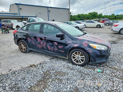 Czwarte zdjęcie samochodu z boku: 2018 FORD FOCUS SE VIN:1FADP3F28JL284085 - miniatura