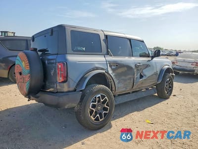 Trzecie zdjęcie samochodu z tyłu: 2024 FORD BRONCO OUTER BANKS VIN:1FMDE8BH7RLB02827 - miniatura