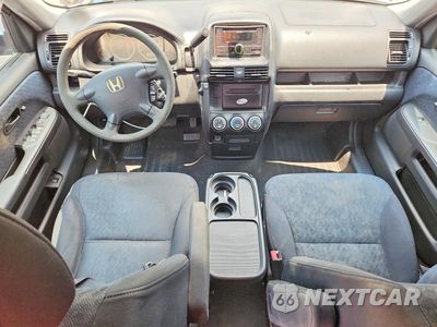Zdjęcie 8 z 13 samochodu: 2005 HONDA CR-V LX VIN:JHLRD68505C008784 - miniatura