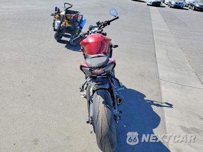 Czwarte zdjęcie samochodu z boku: 2025 TRIUMPH MOTORCYCLE STREET TRIPLE 765 RS VIN:SMTA614K3STCG2567 - miniatura