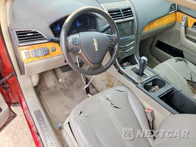 Zdjęcie 8 z 12 samochodu: 2011 LINCOLN MKX VIN:2LMDJ6JK3BBJ27019 - miniatura