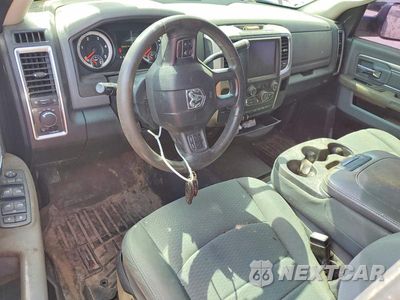 Zdjęcie 8 z 12 samochodu: 2015 RAM 3500 SLT VIN:3C63R3DL3FG555710 - miniatura