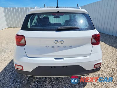 Zdjęcie 6 z 13 samochodu: 2026 HYUNDAI VENUE SEL VIN:KMHRC8A30TU429847 - miniatura