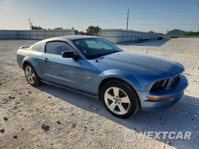 Czwarte zdjęcie samochodu z boku: 2006 FORD MUSTANG GT VIN:1ZVFT82H865136484 - miniatura