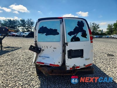 Zdjęcie 6 z 13 samochodu: 2005 GMC SAVANA G3500 VIN:1GTHG39U151141375 - miniatura
