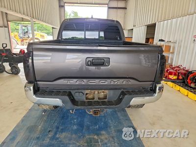 Zdjęcie 6 z 13 samochodu: 2016 TOYOTA TACOMA SR5 V6 VIN:5TFCZ5AN6GX014898 - miniatura