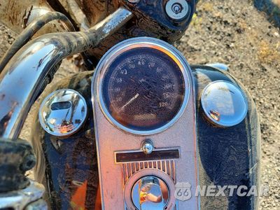 Zdjęcie 7 z 8 samochodu: 2005 HARLEY-DAVIDSON FLHPI VIN:1HD1FHW185Y674549 - miniatura