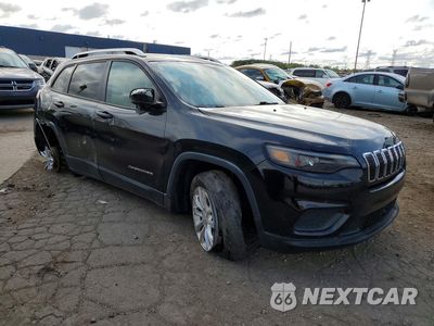 Czwarte zdjęcie samochodu z boku: 2021 JEEP CHEROKEE LATITUDE VIN:1C4PJMCB7MD242685 - miniatura