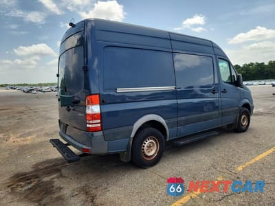 Trzecie zdjęcie samochodu z tyłu: 2018 MERCEDES-BENZ SPRINTER 2500 VIN:WD3PE7CD6JP635573 - miniatura