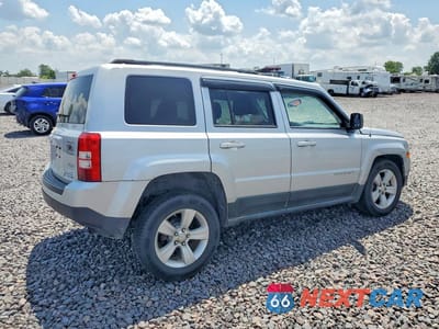 Trzecie zdjęcie samochodu z tyłu: 2011 JEEP PATRIOT SPORT VIN:1J4NF1GBXBD183138 - miniatura