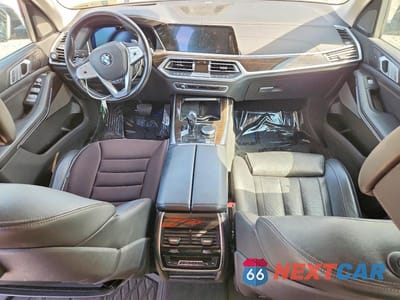 Zdjęcie 8 z 13 samochodu: 2019 BMW X7 XDRIVE50I VIN:5UXCX4C53KLS35998 - miniatura