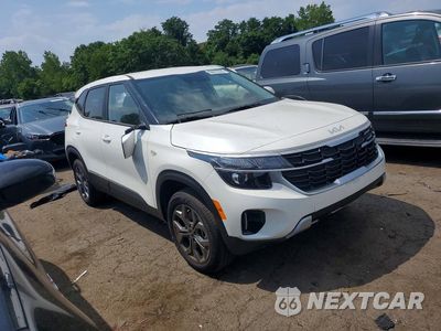 Czwarte zdjęcie samochodu z boku: 2026 KIA SELTOS LX VIN:KNDEPCAA6T7952457 - miniatura