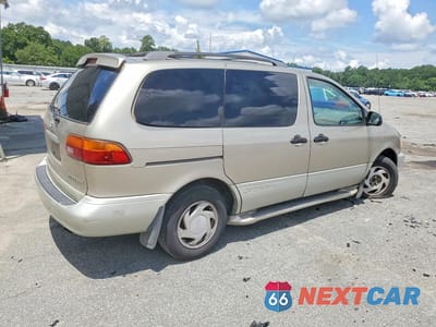 Trzecie zdjęcie samochodu z tyłu: 2000 TOYOTA SIENNA XLE VIN:4T3ZF13C4YU317207 - miniatura