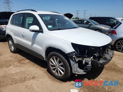 Czwarte zdjęcie samochodu z boku: 2018 VOLKSWAGEN TIGUAN LIMITED VIN:WVGBV7AX5JK005078 - miniatura