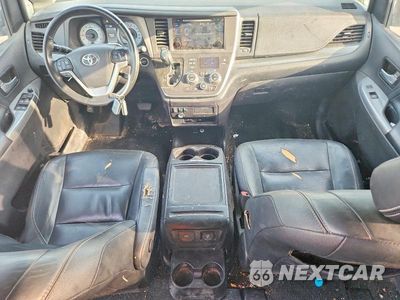 Zdjęcie 8 z 13 samochodu: 2015 TOYOTA SIENNA SPORT VIN:5TDXK3DC7FS659553 - miniatura