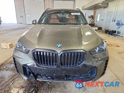 Piąte zdjęcie samochodu w środku: 2025 BMW X5 XDRIVE40I VIN:5UX23EU06S9Y67696 - miniatura