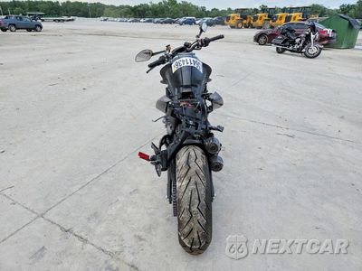 Czwarte zdjęcie samochodu z boku: 2024 DUCATI MONSTER VIN:ZDMMAMDT2RB009279 - miniatura