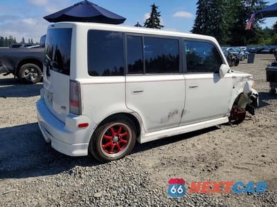Trzecie zdjęcie samochodu z tyłu: 2006 SCION XB BASE VIN:JTLKT324564105446 - miniatura