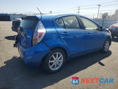 Trzecie zdjęcie samochodu z tyłu: 2012 TOYOTA PRIUS C THREE VIN:JTDKDTB38C1009954 - miniatura