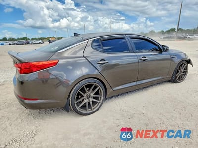 Trzecie zdjęcie samochodu z tyłu: 2013 KIA OPTIMA LX VIN:5XXGM4A74DG174146 - miniatura