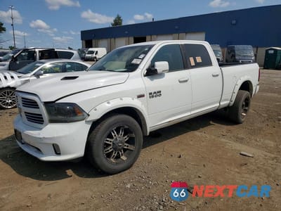 2015 RAM 1500 SPORT 1C6RR7UT5FS552303 - główne zdjęcie licytacji z USA - miniatura