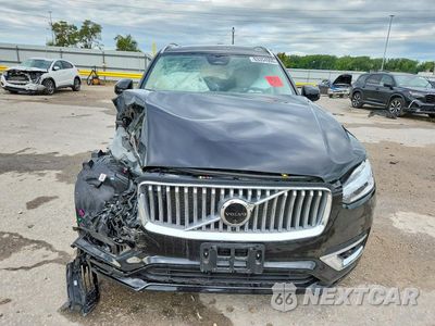 Piąte zdjęcie samochodu w środku: 2024 VOLVO XC90 PLUS VIN:YV4H60CE2R1253267 - miniatura
