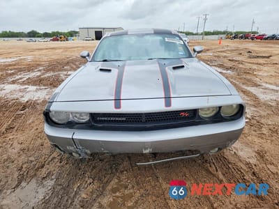 Piąte zdjęcie samochodu w środku: 2013 DODGE CHALLENGER R/T VIN:2C3CDYBTXDH619489 - miniatura