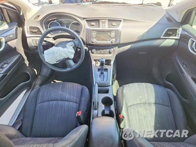 Zdjęcie 8 z 13 samochodu: 2017 NISSAN SENTRA SV VIN:3N1AB7AP0HL640679 - miniatura