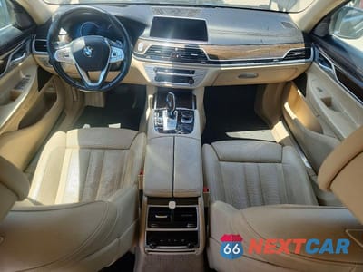 Zdjęcie 8 z 12 samochodu: 2019 BMW 740 I VIN:WBA7E2C58KB454438 - miniatura