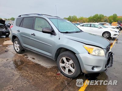 Czwarte zdjęcie samochodu z boku: 2008 TOYOTA RAV4 BASE VIN:JTMBD33V186066992 - miniatura