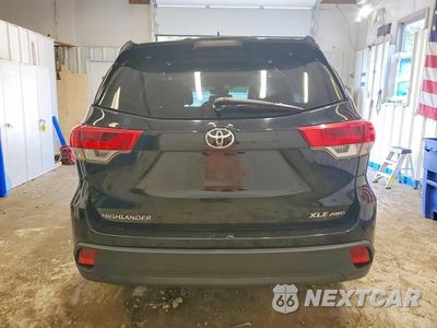 Zdjęcie 6 z 14 samochodu: 2019 TOYOTA HIGHLANDER XLE VIN:5TDJZRFH1KS616172 - miniatura