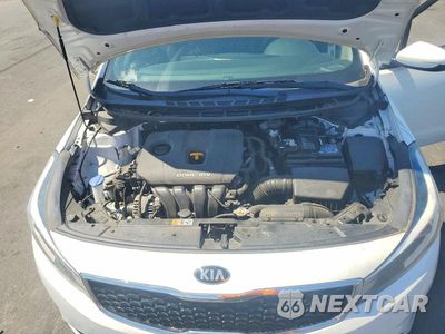 Zdjęcie 11 z 12 samochodu: 2018 KIA FORTE LX VIN:3KPFK4A77JE178763 - miniatura