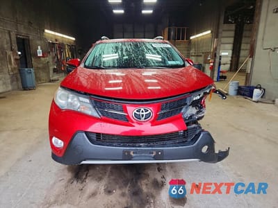 Piąte zdjęcie samochodu w środku: 2014 TOYOTA RAV4 XLE VIN:2T3RFREV9EW173159 - miniatura