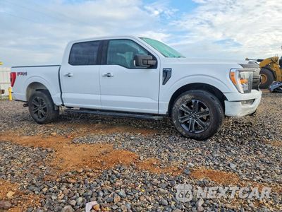 Czwarte zdjęcie samochodu z boku: 2022 FORD F150 SUPERCREW VIN:1FTFW1E80NKE89220 - miniatura