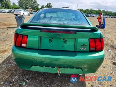 Zdjęcie 6 z 12 samochodu: 2000 FORD MUSTANG VIN:1FAFP4041YF247106 - miniatura