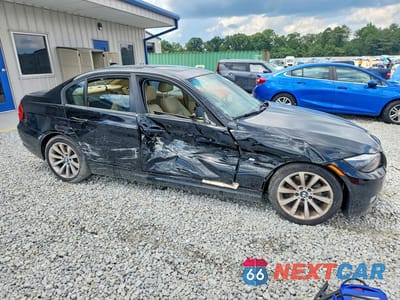 Czwarte zdjęcie samochodu z boku: 2011 BMW 328 I VIN:WBAPH7G55BNM55270 - miniatura