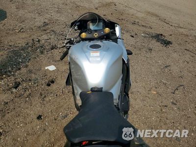 Zdjęcie 6 z 9 samochodu: 2025 SUZUKI GSX-R1000 VIN:JS1DM11B8S7100363 - miniatura