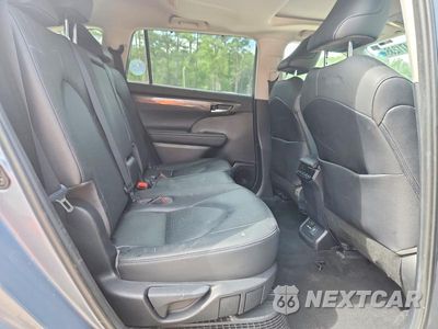 Zdjęcie 10 z 12 samochodu: 2020 TOYOTA HIGHLANDER HYBRID LIMITED VIN:5TDYARAH7LS000653 - miniatura
